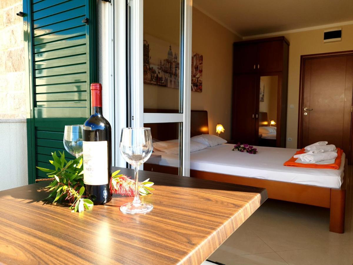 Guest House Villa Pastrovka สเวติ สเตฟาน ภายนอก รูปภาพ