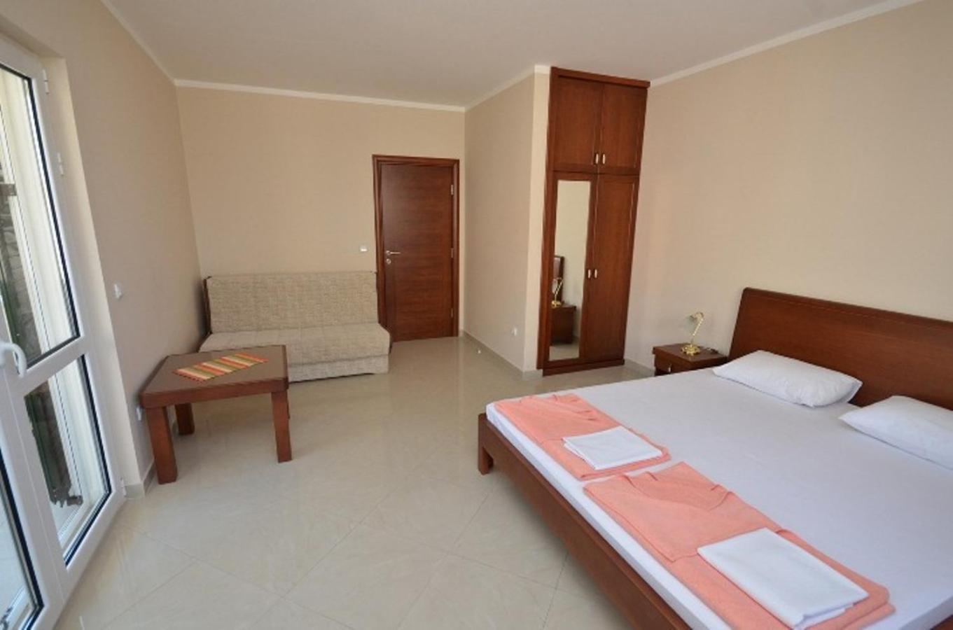 Guest House Villa Pastrovka สเวติ สเตฟาน ภายนอก รูปภาพ